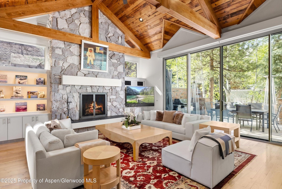 437 W Smuggler St, Aspen, CO 81611 - photo 1