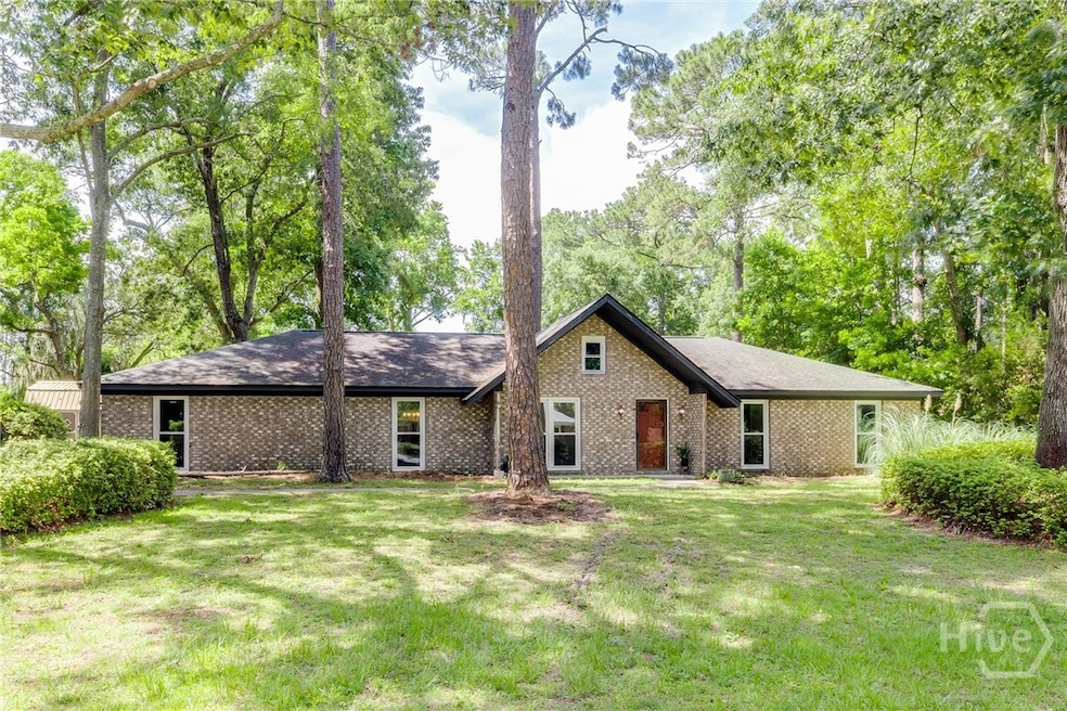 7012 Sandnettles Dr, Savannah, GA 31410 - photo 1