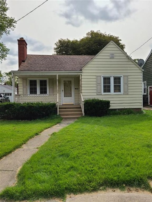 1021 Remington Ave, Flint, MI 48507 - photo 1