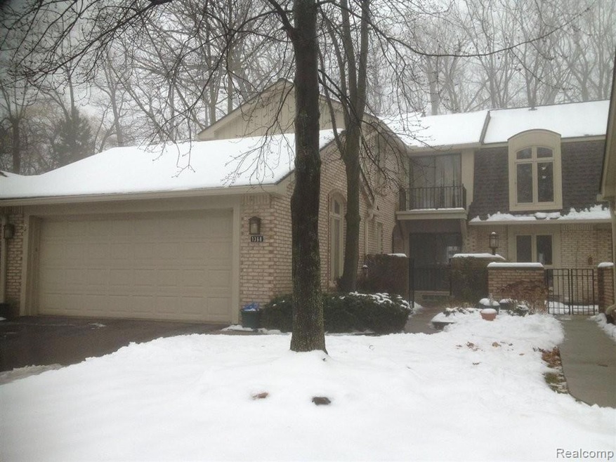 1368 Bramblebush Run unit 84, Bloomfield Hills, MI 48304 - photo 1