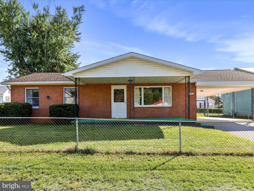 205 S George St, Ranson, WV 25438 - photo 1