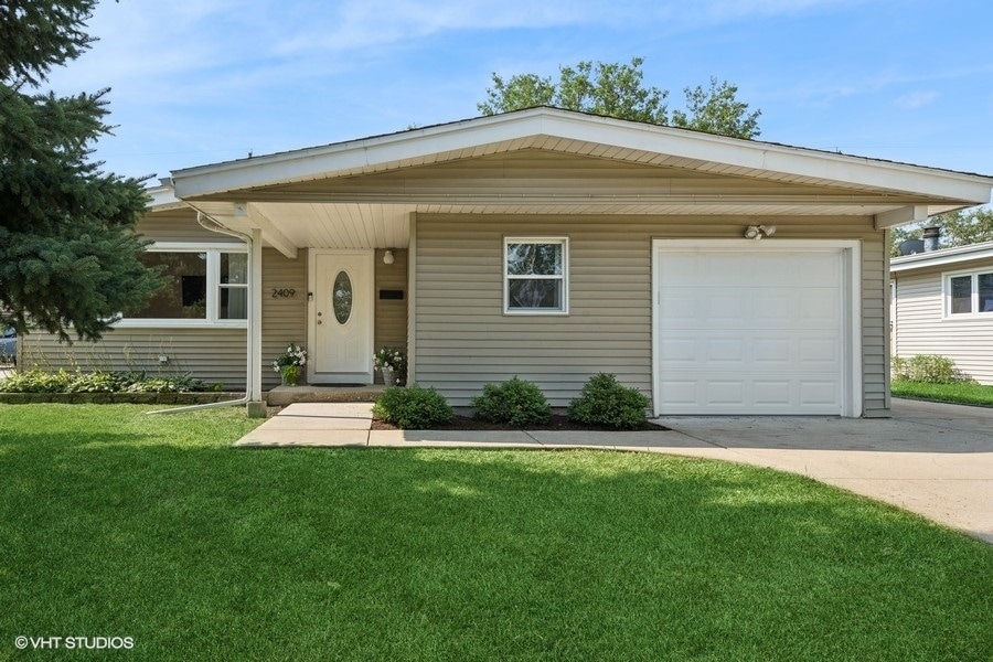 2409 Fulle St, Rolling Meadows, IL 60008 - photo 1