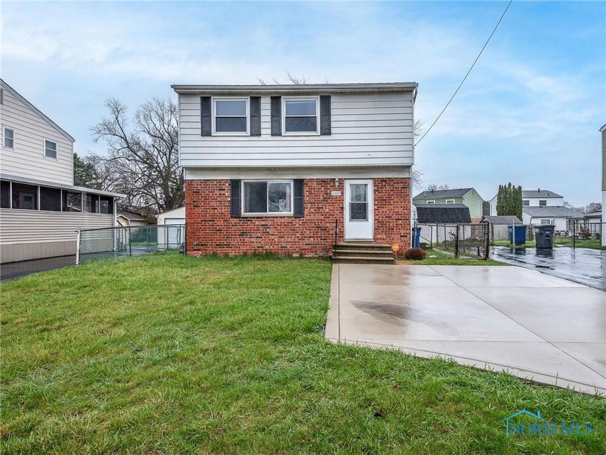 2220 Lehman Ave, Toledo, OH 43611 - photo 1