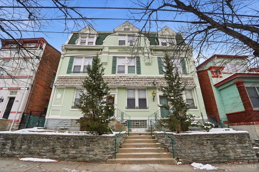 2814 Jefferson Ave, Cincinnati, OH 45219 - photo 1