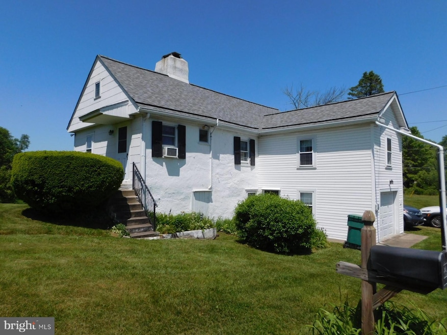 56 Unionville Rd, Douglassville, PA 19518 - photo 1