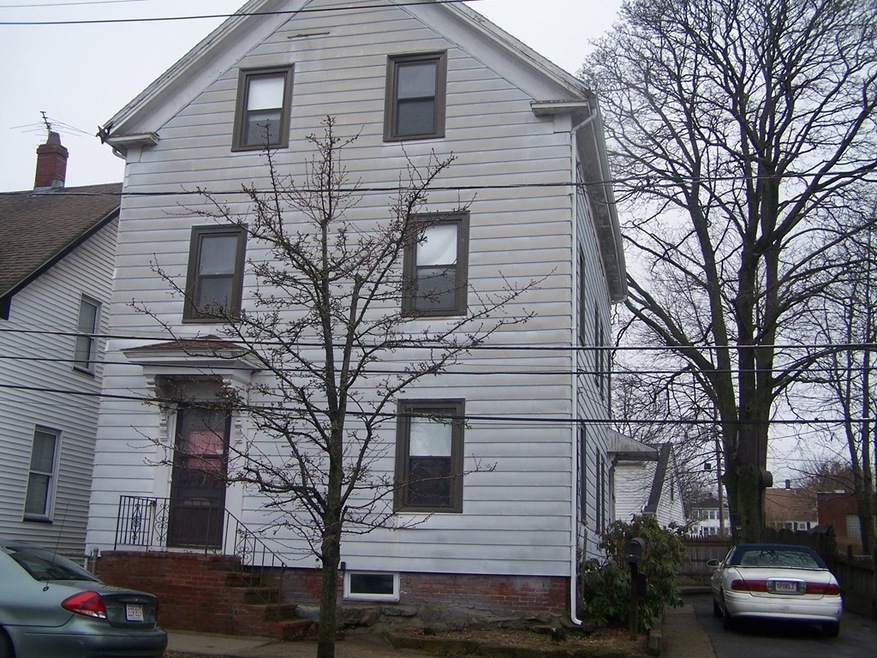 7 Dustin St, Peabody, MA 01960 - photo 1