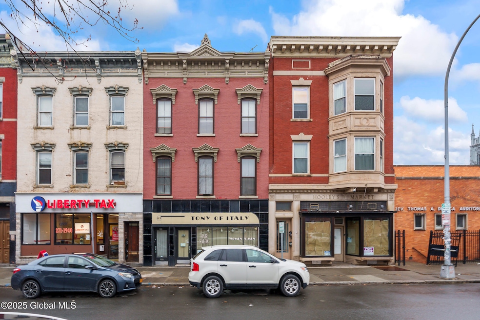 001-117-4th-St-Troy-NY