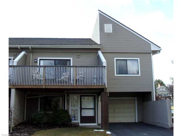 574 Mountain Rd unit 574H, West Hartford, CT 06117 - photo 1