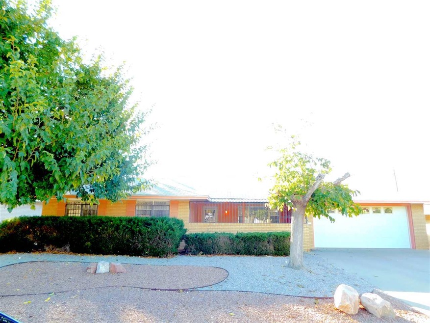 1815 Arizona Ave, Alamogordo, NM 88310 - photo 1