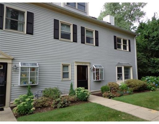 1409 Lagrange St, Chestnut Hill, MA 02467 - photo 1