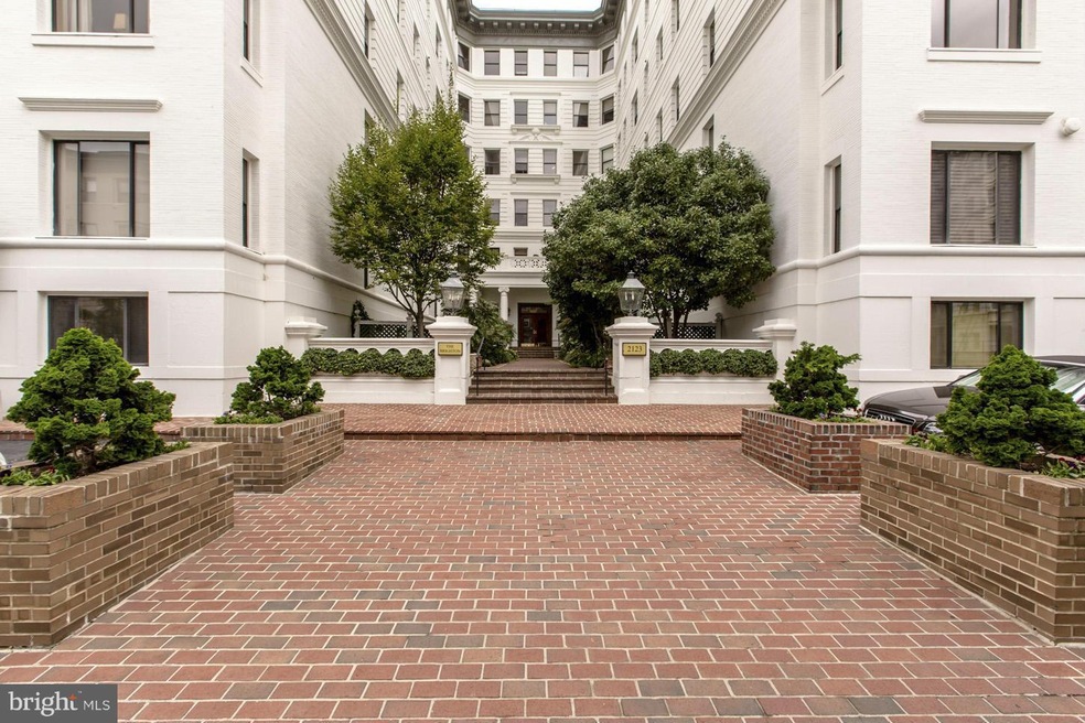 2123 California St NW unit D8, Washington, DC 20008 - photo 1