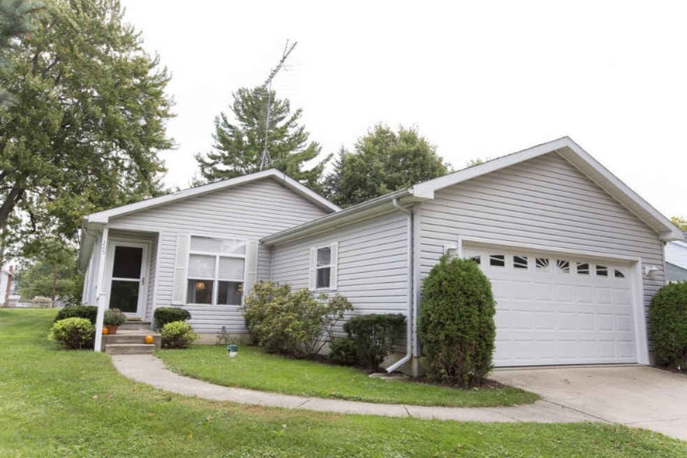 205 S Grant St, Galien, MI 49113 - photo 1