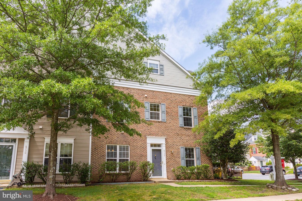 8735 Bright Meadow Ct, Odenton, MD 21113 - photo 1