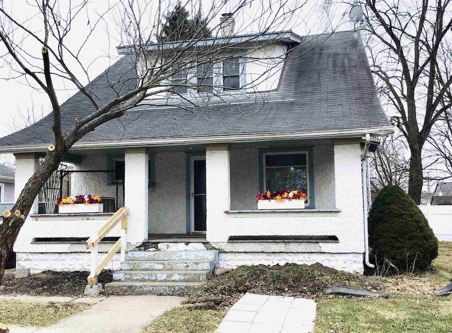 209 E 19th St, Auburn, IN 46706 - photo 1