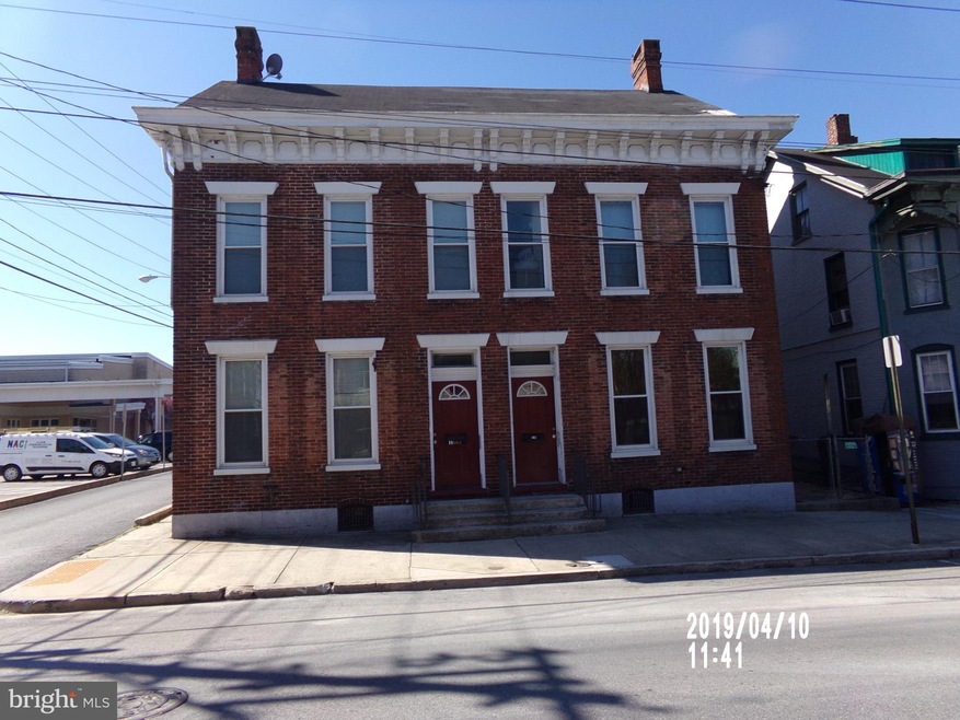 138 E Washington St, Chambersburg, PA 17201 - photo 1