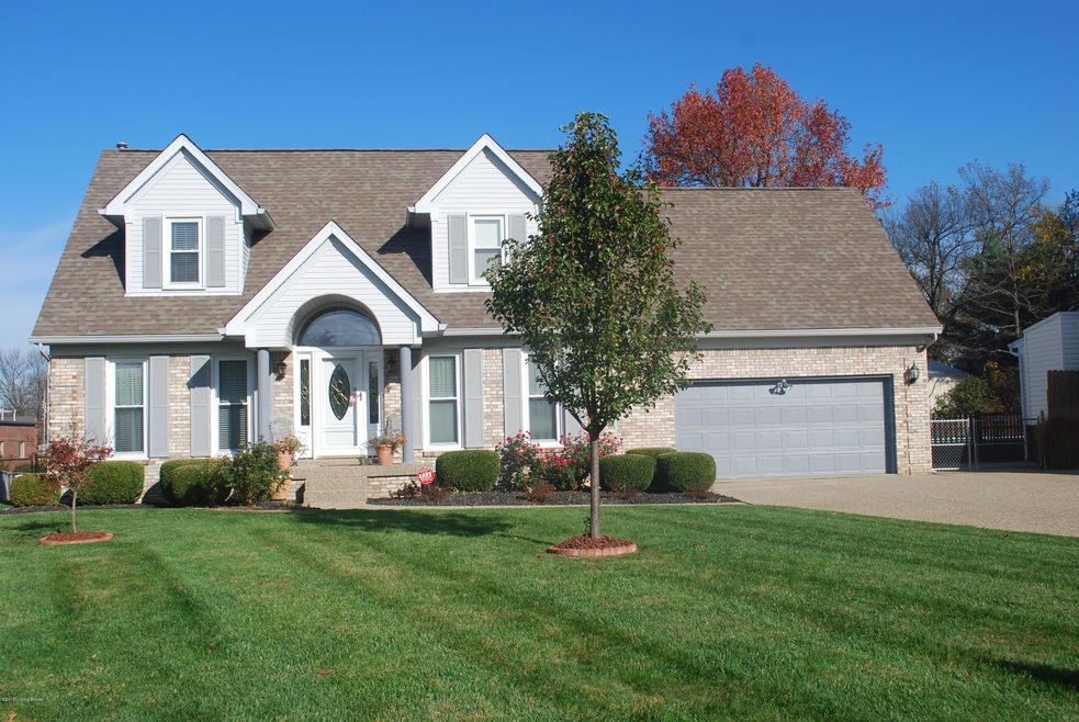 7409 Crabtree Dr, Louisville, KY 40228 - photo 1