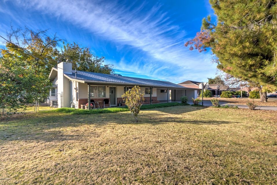 1909 E Kael St-5