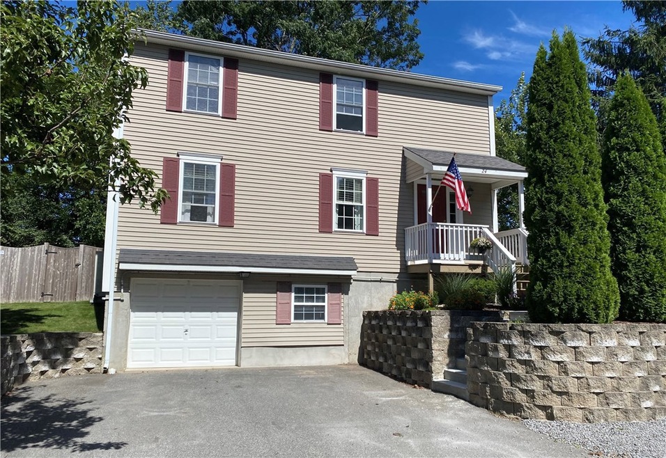 24 Edgewood Ave, Cumberland, RI 02864 - photo 1