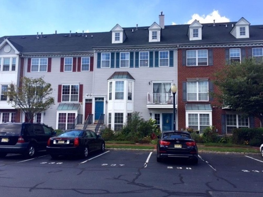 52 Willow St unit TH, Jersey City, NJ 07305 - photo 1