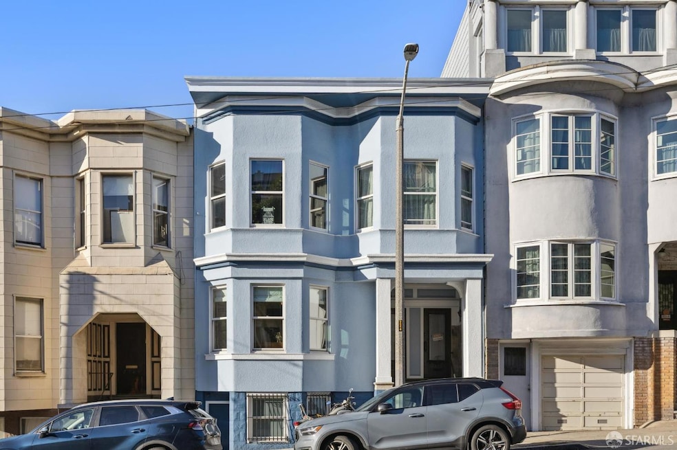 Sold $1,699,000 • Co-Listing Agent