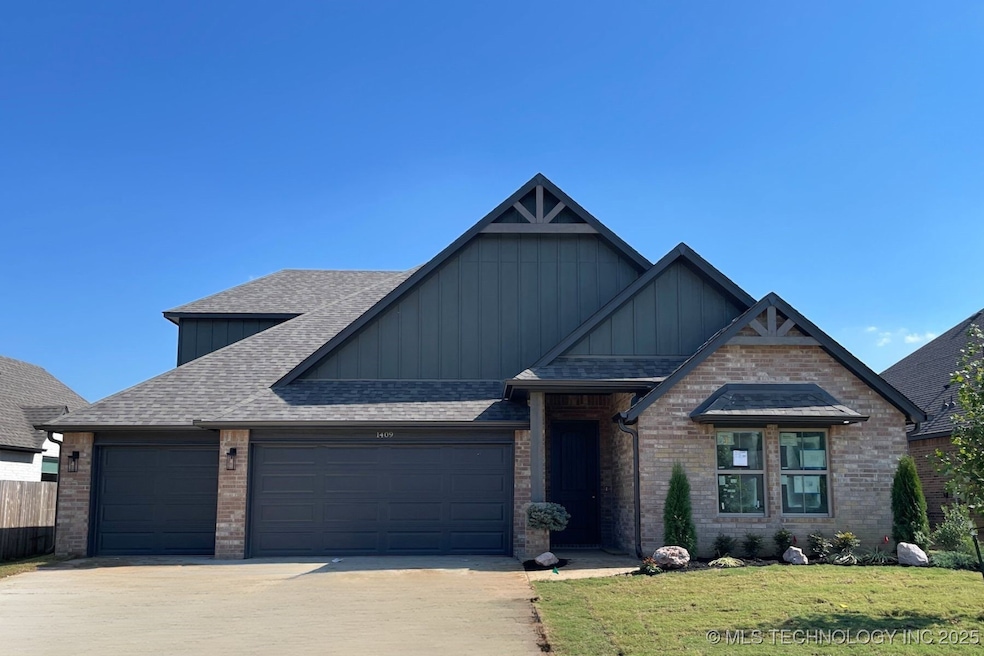 1409 N 70th St, Broken Arrow, OK 74014 - photo 1