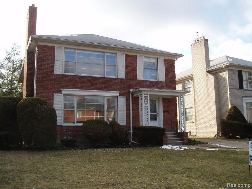 717 Harcourt Rd, Grosse Pointe Park, MI 48230 - photo 1