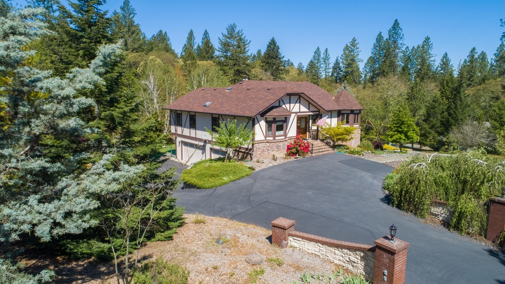 Welcome Home - Southern Oregon Homes