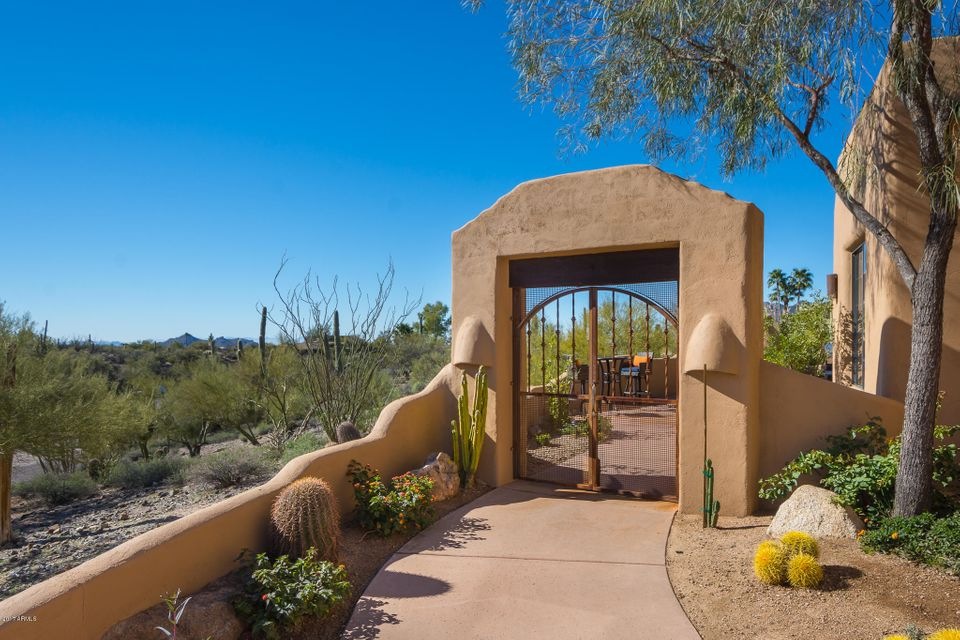 03- Entry Walkway