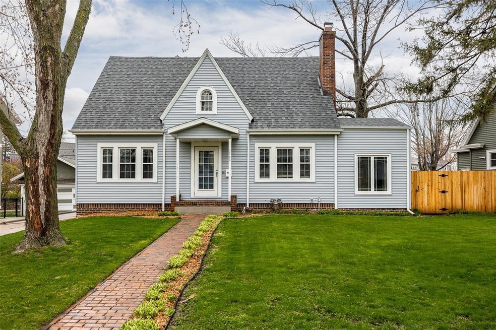 2248 Meadowbrook Dr SE, Cedar Rapids, IA 52403 - photo 1