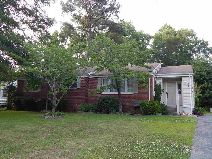 606 Maple St, Jacksonville, NC 28540 - photo 1