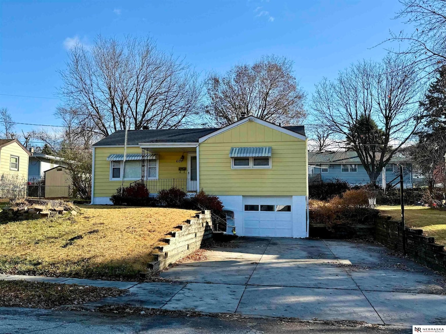 607 S 68th Ave, Omaha, NE 68106 - photo 1