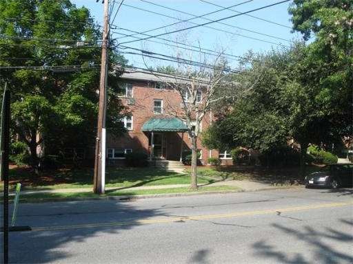 79 Walnut St unit 12, Newtonville, MA 02460 - photo 1