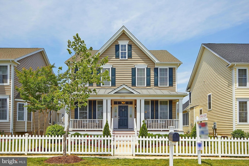 25103 Riding Center Dr, Chantilly, VA 20152 - photo 1