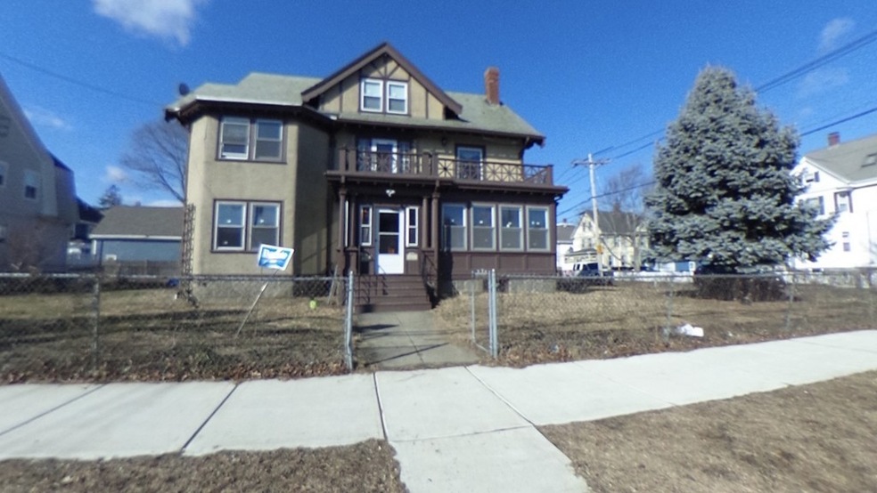 60 W Elm Ave unit 1, Quincy, MA 02170 - photo 1