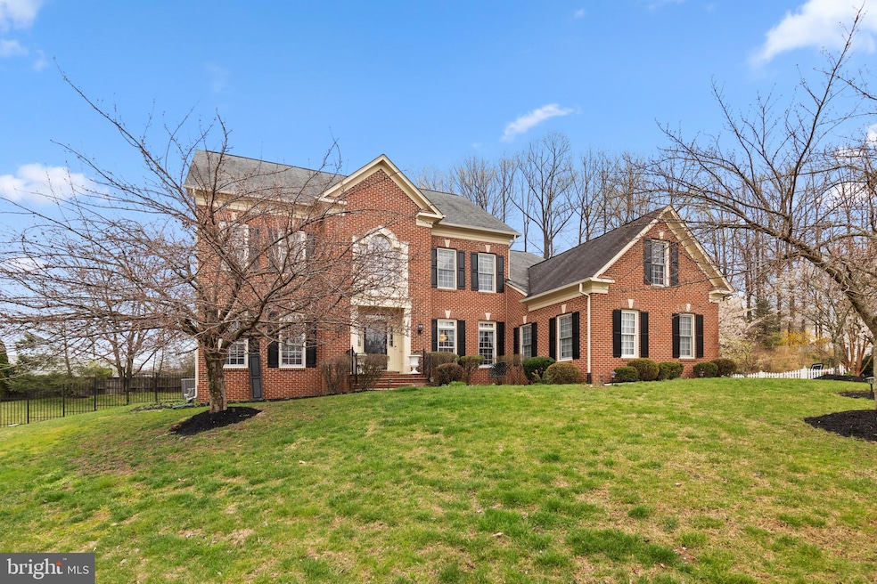 1068 Cedar Chase Ct, Herndon, VA 20170 - photo 1