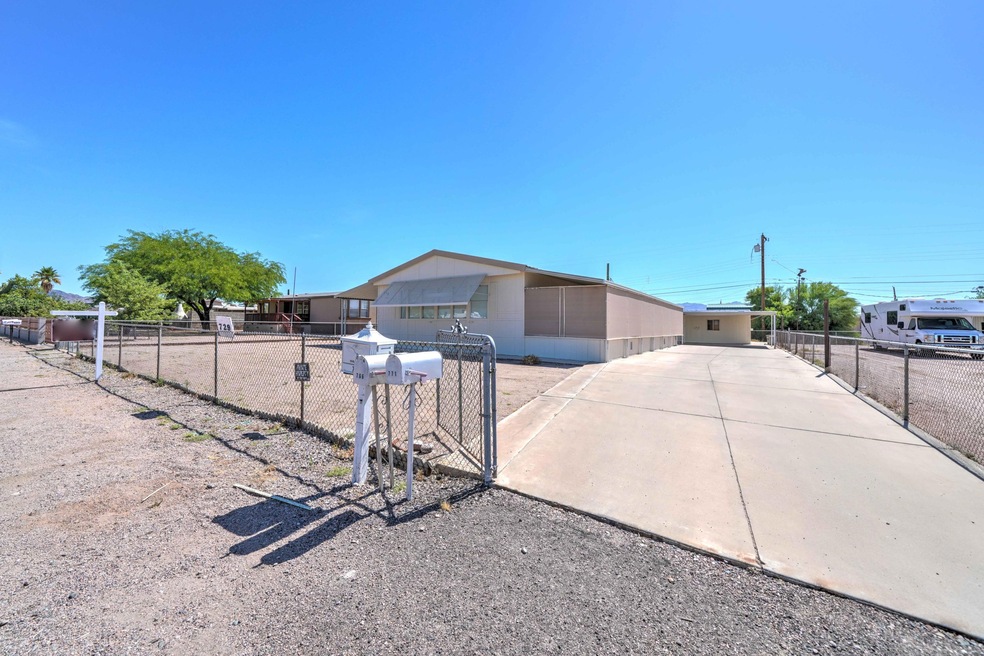 729 S Cornwall Dr-1