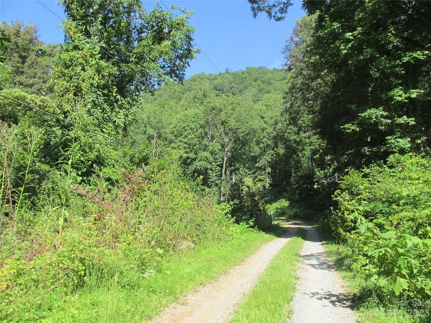 19 Tumbleweed Trail, Cullowhee, NC 28723 MLS CAR4067467