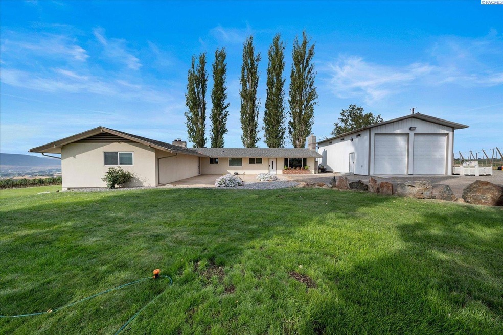 36402 N Case Rd, Prosser, WA 99350 - photo 1