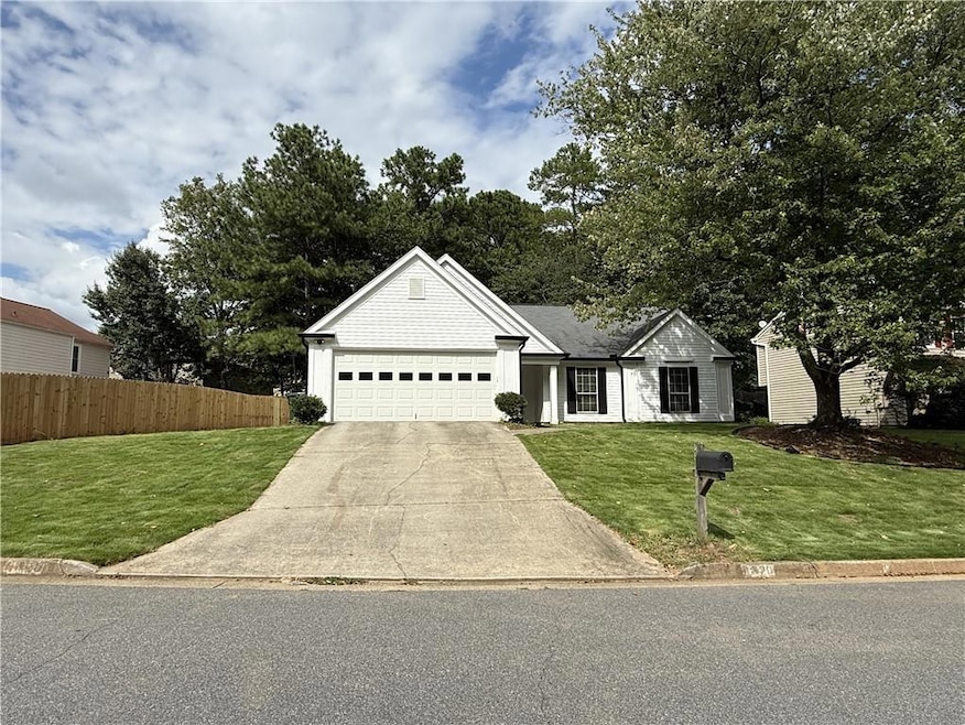 4820 Tanners Spring Dr, Alpharetta, GA 30022 - photo 1