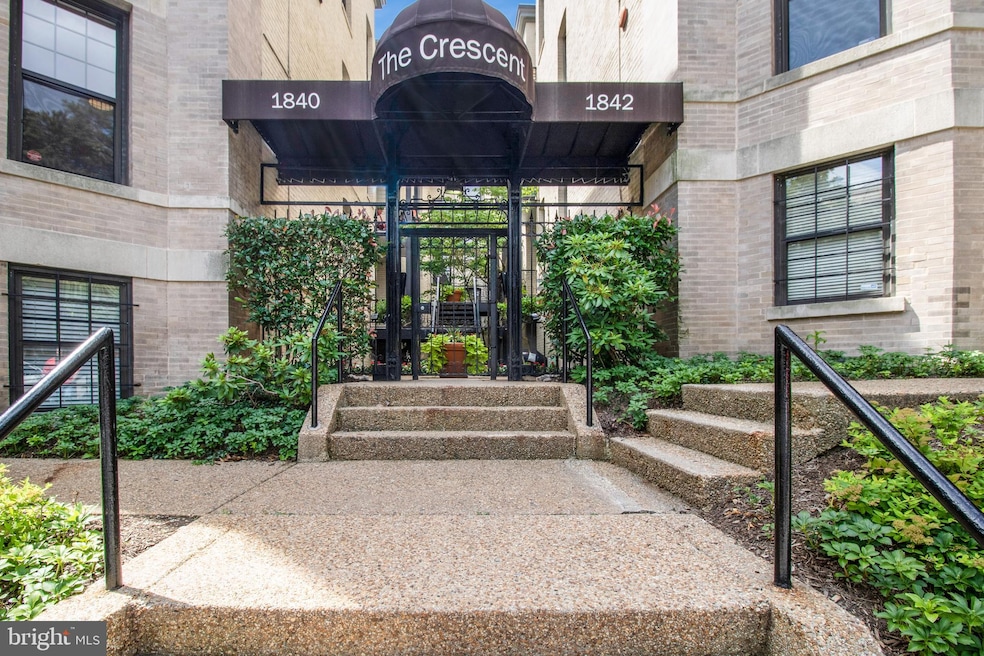 1842 California St NW unit 6B, Washington, DC 20009 - photo 1