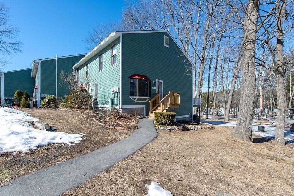 1312 Piscassic St unit L, Newmarket, NH 03857 - photo 1