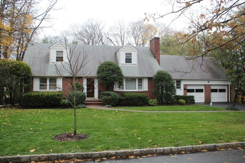 2 Greentree Rd, West Orange, NJ 07052 - photo 1