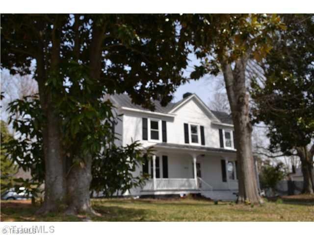 814 Lawsonville Ave, Reidsville, NC 27320 - photo 1