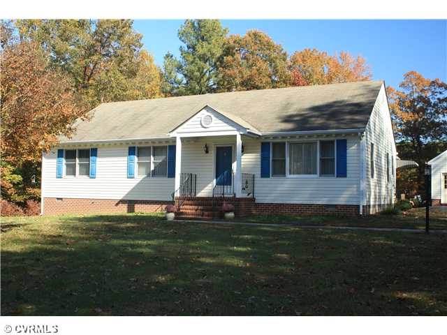 5364 Copperfield Dr, Prince George, VA 23875 - photo 1