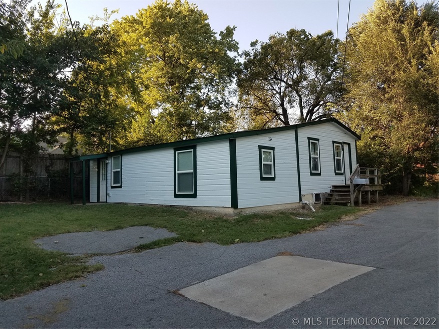 510 College Ct, Tahlequah, OK 74464 - photo 1