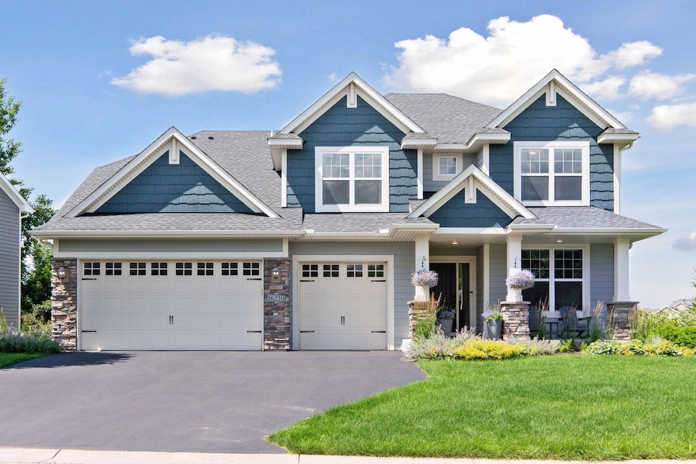 Sold $915,000 • Co-Listing Agent