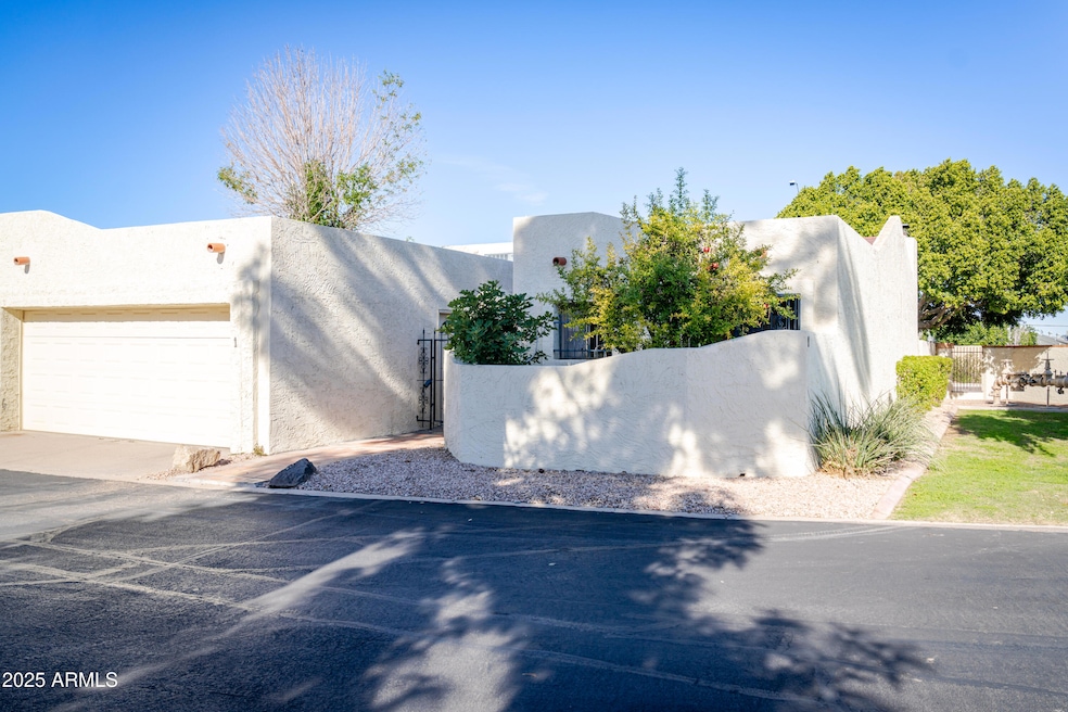 1301 W Rio Salado Pkwy unit 1, Mesa, AZ 85201 - photo 1