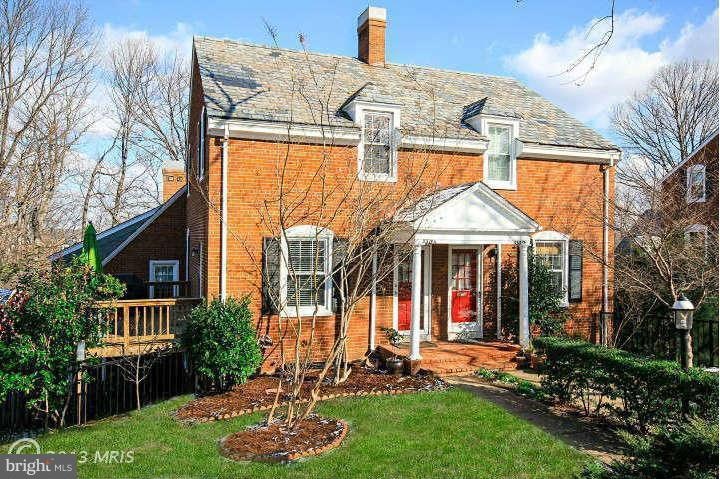 3301 S Wakefield St unit A, Arlington, VA 22206 - photo 1