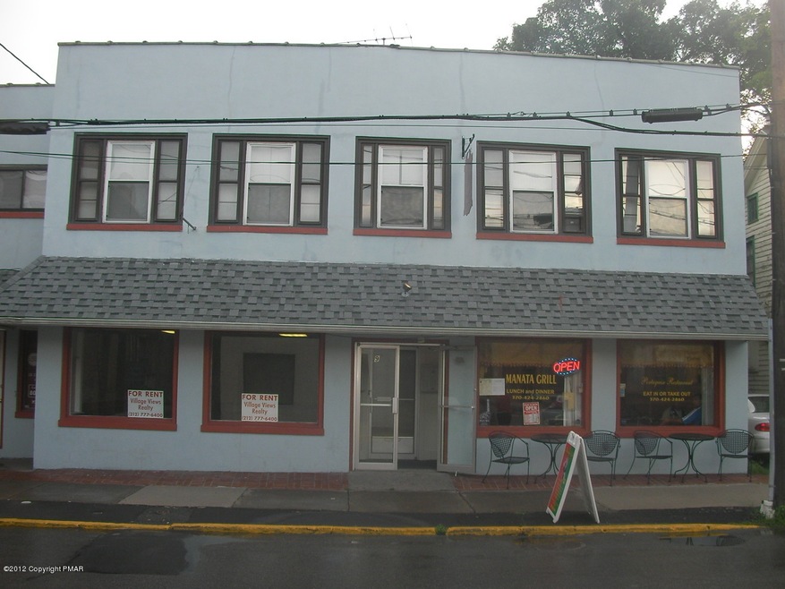 9 N 6th St, Stroudsburg, PA 18360 - photo 1