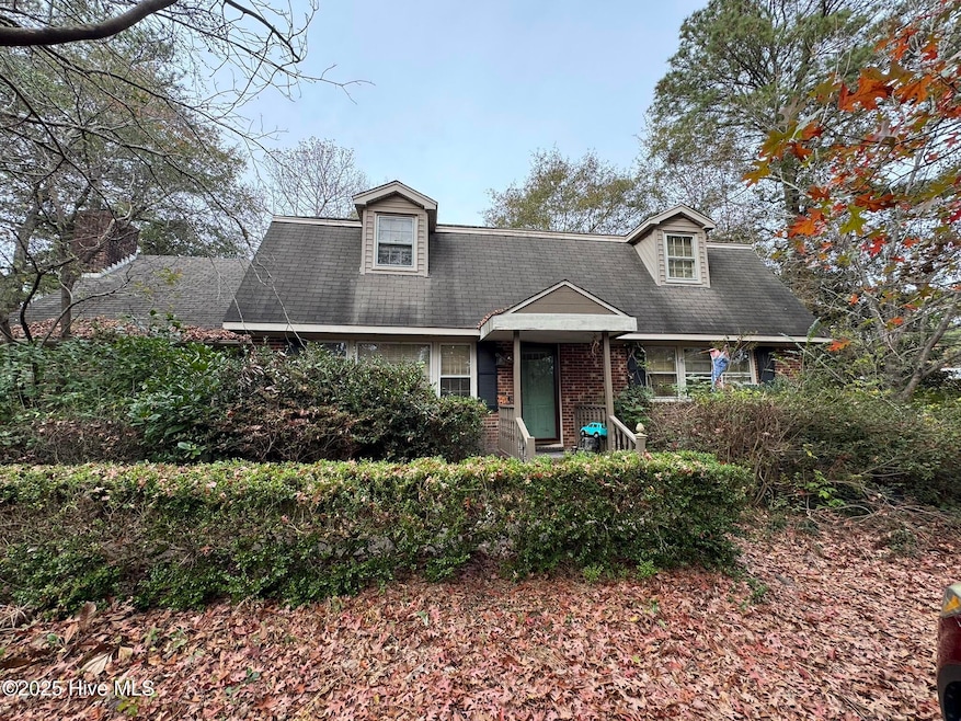 800 Little John Ave, Jacksonville, NC 28546 - photo 1